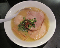 「特製ラーメン（白）」@音麺酒家 楽々の写真