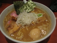 「特製濃厚豚骨魚介ラーメン930円+大盛り100円」@麺処 ほん田の写真