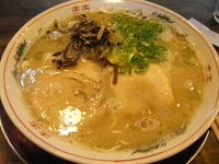 「博多ラーメン(ばりかた)」@博多らーめん なみへいの写真
