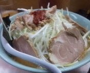 「ネギ味噌チャーシュウ1000円」@やすごろうラーメンの写真