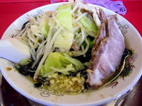 「チャーシュー麺（ニンニク・魚粉なし）」@麺でる 田園調布本店の写真