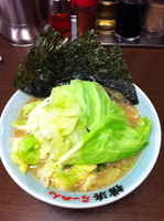 「醤油ラーメン」@壱八家 スカイビル店の写真