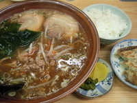 「ランチセット（味噌ラーメン・餃子3個・半ライス）」@コタン 西荻窪店の写真