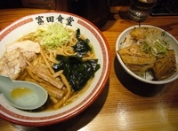「中華そば・炙り肉飯」@松戸中華そば 富田食堂の写真