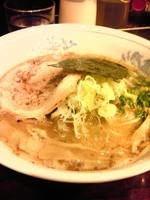 「鶏白湯煮干し醤油」@肉支那蕎麦 喜元門 柏店の写真