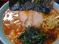 「ラーメン赤 700円+大盛り 100円」@横浜ラーメン 一心の写真