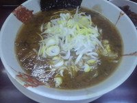 「牛すじラーメン（800円）+高菜（50円）+半ライス（100円）」@らーめん 由宇松本の写真