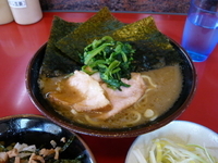 「ラーメン+しらがネギ+まぶしライス（630+60+130=820」@環2家の写真