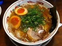 「中華麺 熟成 （+半熟味付け玉子）」@紀州和歌山ラーメン あじゅち屋の写真