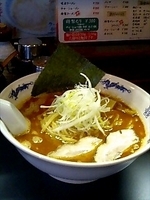 「うま辛ラーメン（700円）大盛り」@雷神麺屋の写真