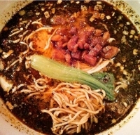 「タンタン麺（黒ゴマ）880円」@中国名菜 吉鳳園 柏本店の写真