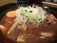 「中華そば（中盛り）」@麺屋 しみるの写真