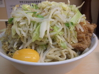 「油そば+大盛り+ヤサイニンニク」@自家製ラーメン 大者の写真