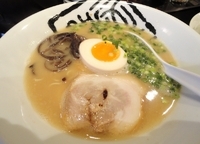 「とんこつ塩ラーメン 【700円】」@然屋 竹ノ塚店の写真