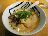 「博多ラーメン」@然屋 草加店の写真