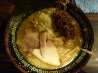 「燕三条系ラーメン」@丸め～背脂煮干～の写真