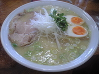 「軍鶏塩白濁らーめん 大盛り」@軍鶏ラーメン美幸の写真