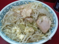 「大ラーメン600円ヤサイ、ニンニク、アブラ」@ラーメン二郎 目黒店の写真