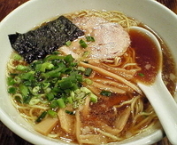 「尾道らーめん 680円」@尾道らーめん 柿岡や 浜松町店の写真