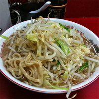 「小ラーメン（野菜・ニンニク少し￥650）」@ラーメン二郎 京急川崎店の写真