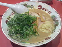 「こってり中華そば並700円,ねぎ120円」@天下一品 目黒店の写真