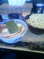 「つけ麺大盛り+半肉+味玉+刻み玉葱」@狼煙 〜NOROSHI〜の写真