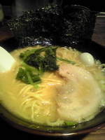 「醤油ラーメン￥600」@濃厚とんこつラーメン アメ横家の写真