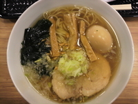 「煮玉子塩らぁ麺（950円）」@創彩麺家 野の実 足柄サービスエリア店の写真