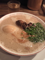 「・博多角煮ラーメン（普通）￥850+煮たまご増し￥100+替え玉」@博多屋台の写真