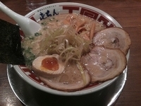 「東京とんこつラーメン」@屯ちん 池袋本店の写真