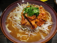 「骨太光麺 味噌二郎 [冬期限定] +小ライス[サービス]」@光麺 六本木店の写真