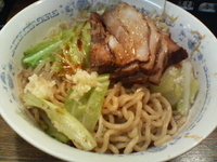 「ガッツリ業平油そば（野菜マシ・ニンニク）」@博多ラーメン・串焼 翼の写真