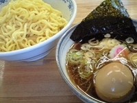 「つけめん700円（300g）+煮卵（ランチ無料サービス）」@麺屋 つばめの写真