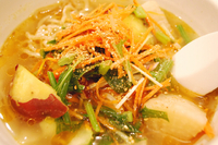 「フェアトレードジンジャーの自然塩ラーメン680円」@油揚げの写真