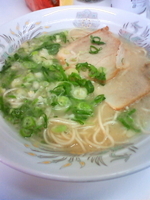 「長浜らーめん（+替え玉）」@長浜ラーメン 一二三 紅梅町店の写真