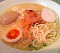 「軍鶏白湯そば+味玉（750円+100円）」@麺や 武蒼の写真