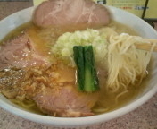 「塩ネギチャーシューワンタンメン1150円」@ラー麺専門店 こしがやの写真