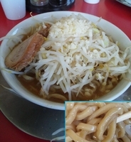 「ラーメン並（アブラ抜き+ニンニク）」@ジャンクガレッジ 熊谷店の写真