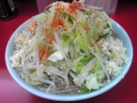 「小ラーメン（ニンニク多め、野菜）」@ラーメン二郎 中山駅前店の写真