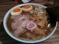 「特製らーめん900円 +大盛り100円」@麺屋 英の写真