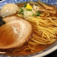 「味玉ラーメン￥800+大盛り￥100」@ラーメン専門 くぼ田の写真
