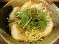 「醤油チャーシュー麺（900円）」@麺屋 一慶の写真