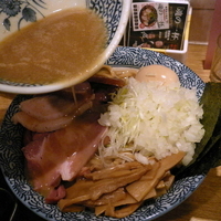 「和えつけ鶏白湯そば 880円（BP少なめ） + 中盛 50円」@麺屋 一燈の写真