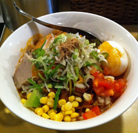 「ピザソバ・豚たまM950円」@ajitoの写真