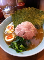 「のり玉チャーシューらーめん（中）1000円」@横浜家系ラーメン 五十三家の写真
