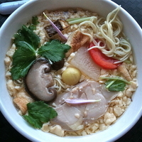 「【火の国】望郷まほろらぁめん（ハーフサイズ￥550）」@新!東京らーめんチャンピオンの写真