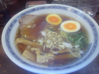 「淡麗煮干ラーメン（650円）+味玉（100円）」@ラーメン専門店ゆうひ屋の写真