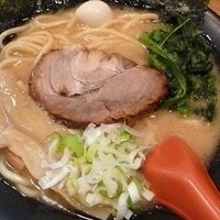 「醤油豚骨ラーメン」@武松家 仲見世通り店の写真