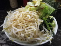 「ラーメン（並）+キャベツ+もやし」@横浜家系ラーメン ほどが家の写真