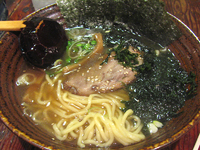 「岩のりづくし（醤油）ら～麺@880」@中華麺家 まんまるの写真